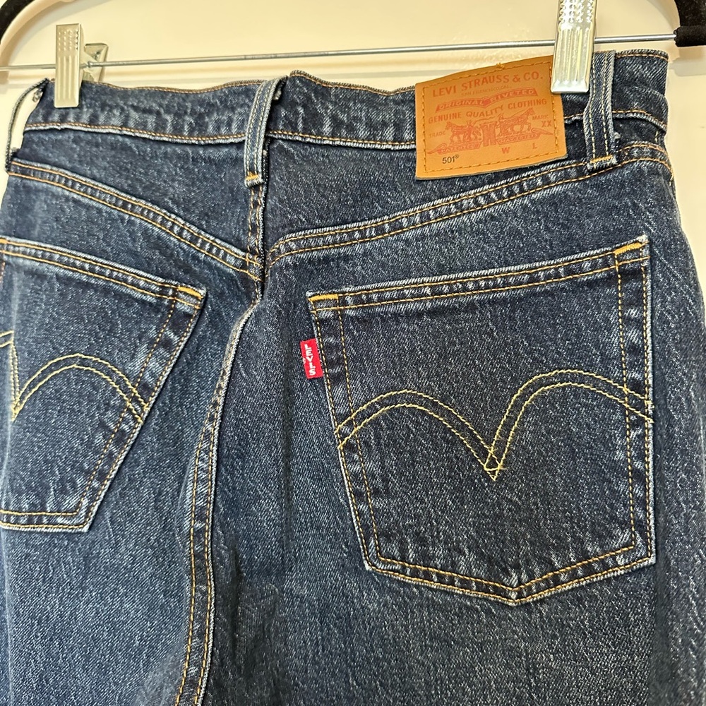 Levi's Dark Blue 501 Jeans